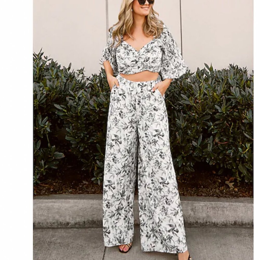 Floral Printed Pants and Cropped Top Set